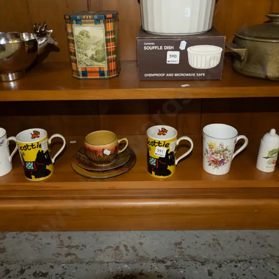 coffee cups, trio, salt and pepper