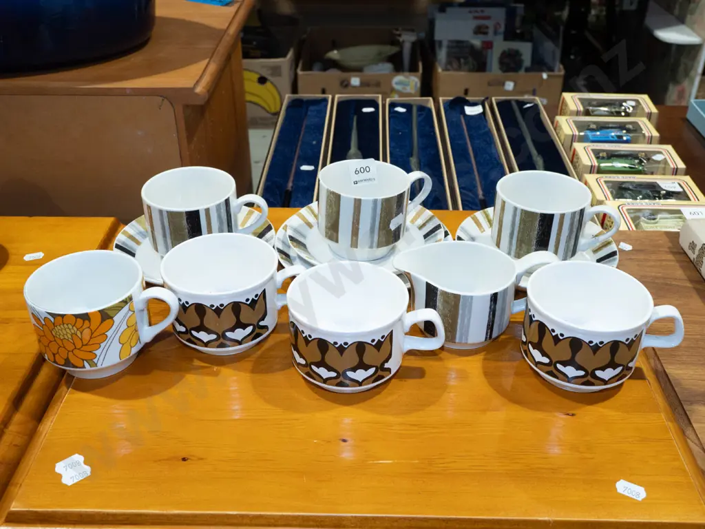 Midwinter cups, saucers, creamer etc Image 1++