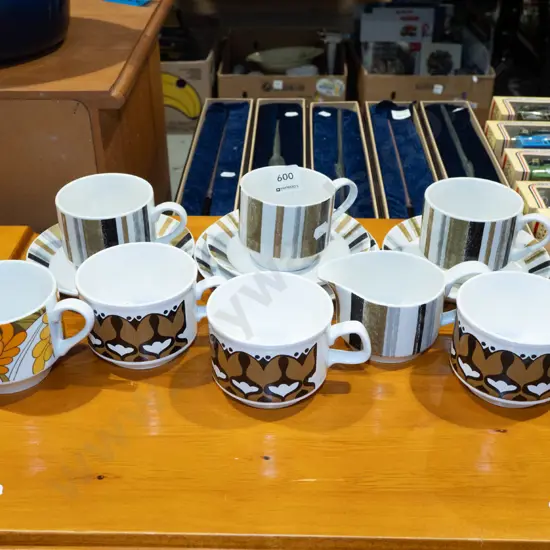 Midwinter cups, saucers, creamer etc
