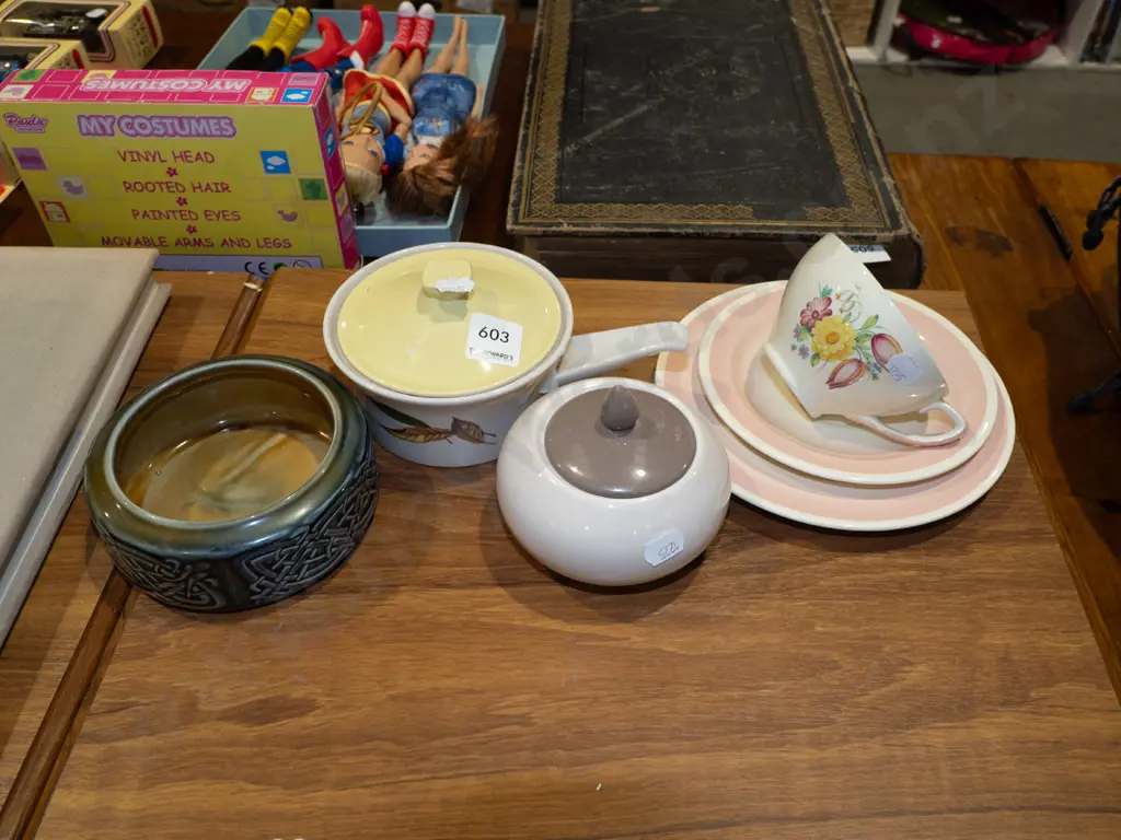 Crown Lynn lidded bowl, Susie Cooper trio etc Image 1++