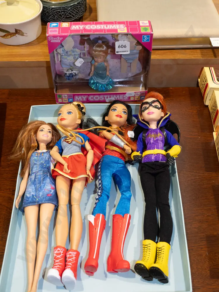 various dolls Image 1++