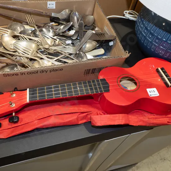 ukelele  