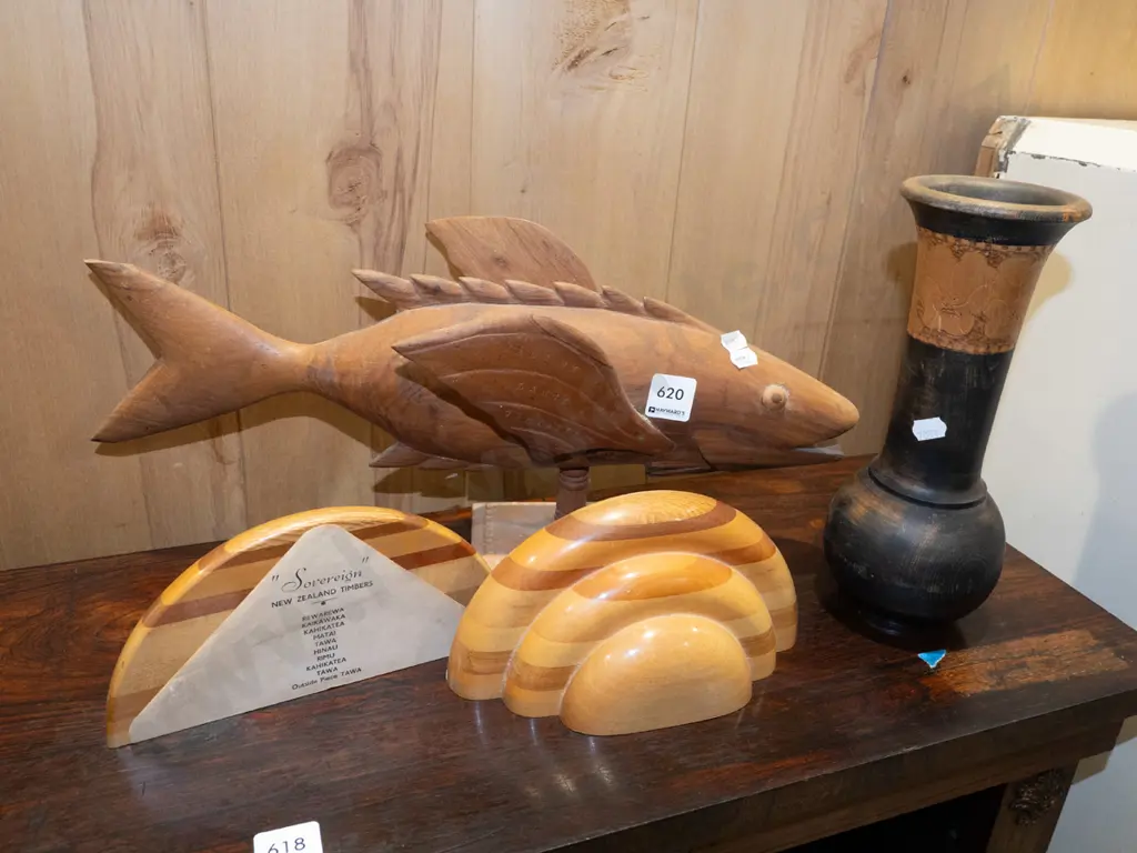sovereign ware bookends, carved wooden fish, turned wooden vase H250 Image 1++