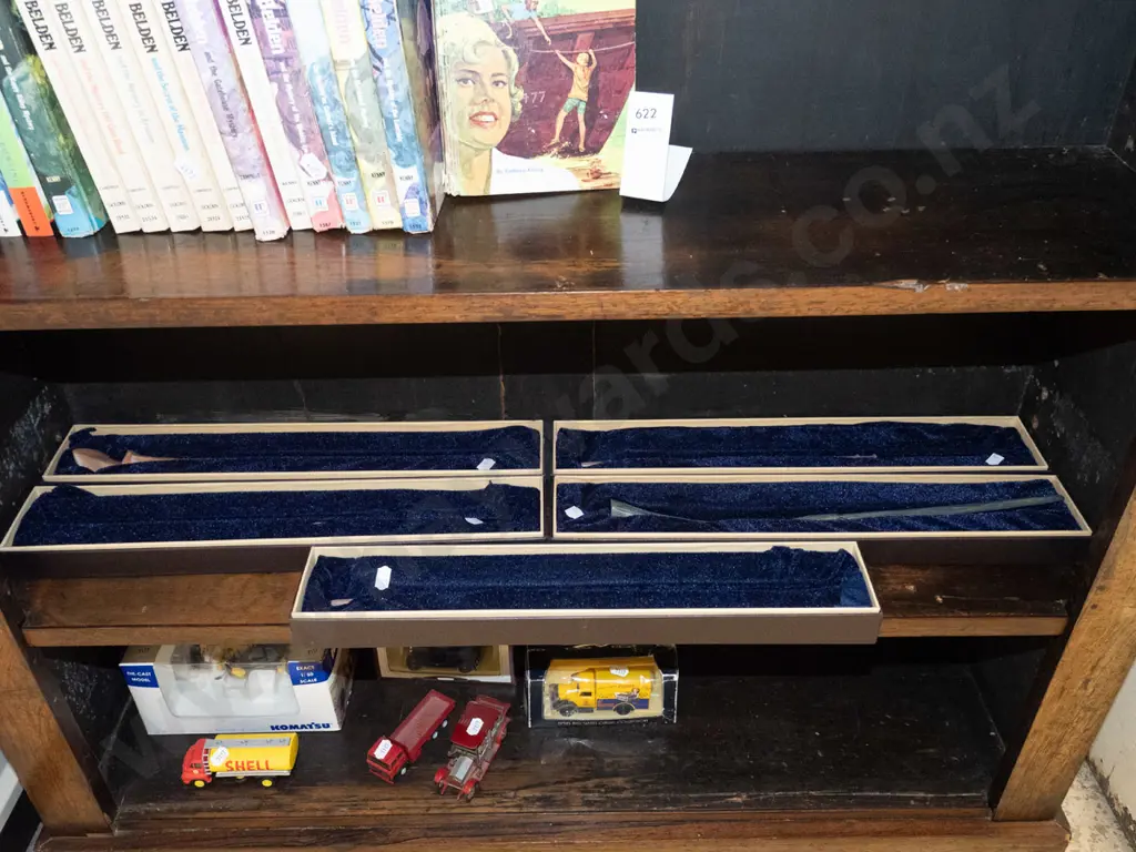 5x boxed wands Image 1++