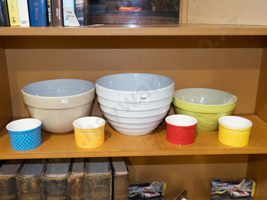 3x mixing bowls, 4x rammekins Image 1++