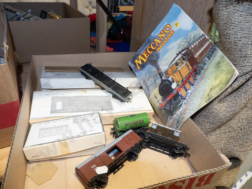 box; railway carriages, Meccano magazine, assembly kits etc Image 1++
