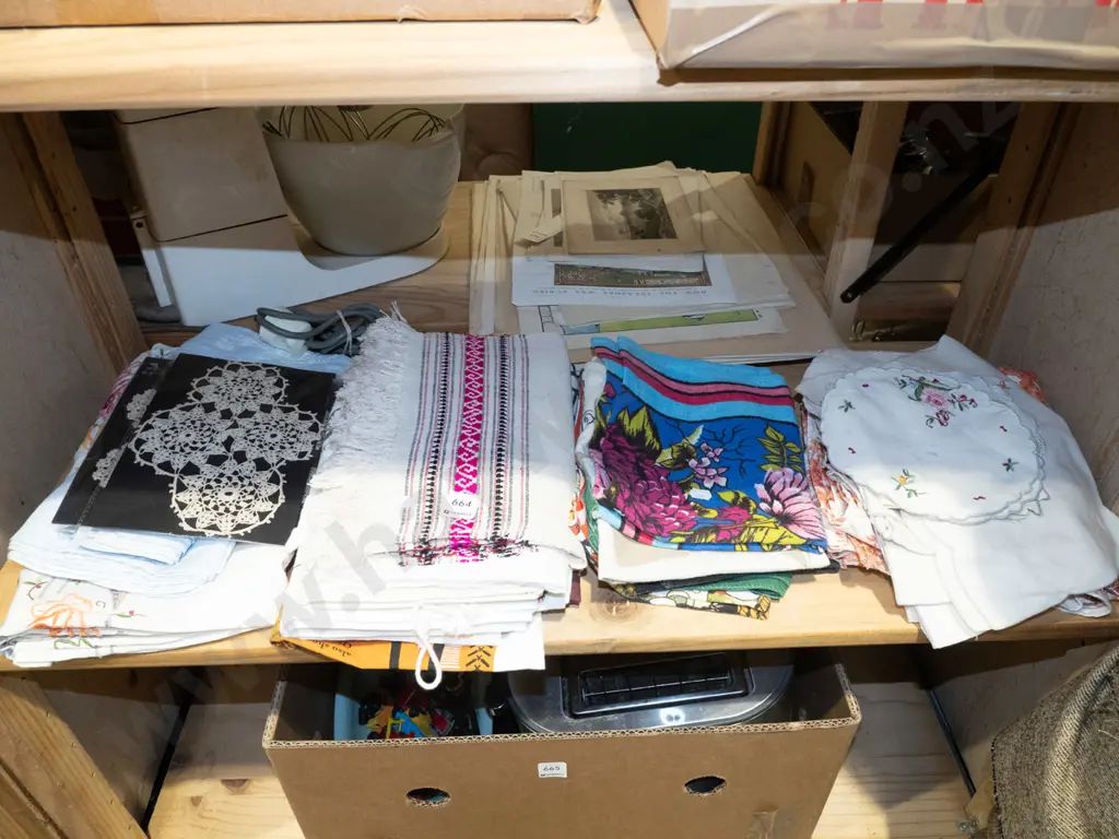 shelf of linen Image 1++