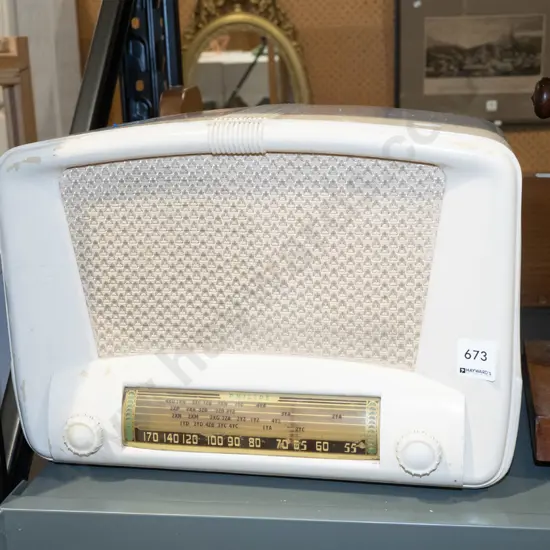vintage Phillips valve mantel radio - working
