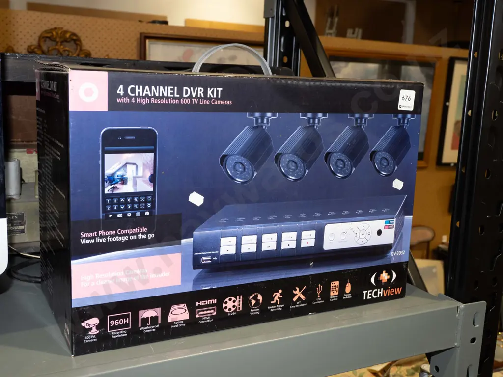 4 chanel DVR kit with 4 high resolution TV lime cameras Image 1++