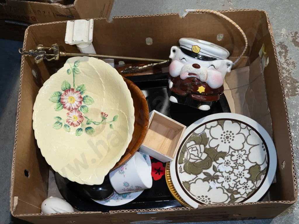 box; bowls, plates, cookie jar etc Image 1++