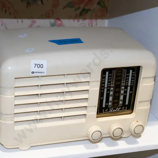 vintage valve mantel radio - working