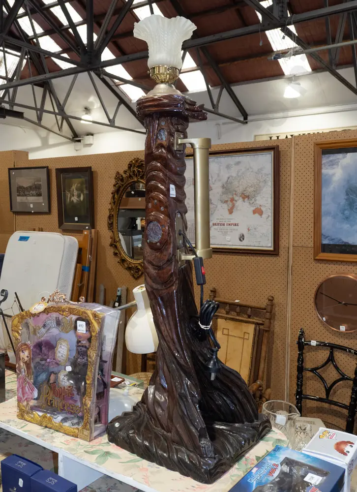unusual carved wooden and found objects table lamp H850 Image 1++