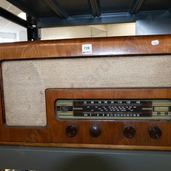 vintage wood cased Gulbransen mantel radio