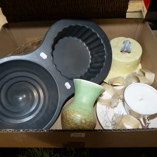 box; vases, napkin rings etc