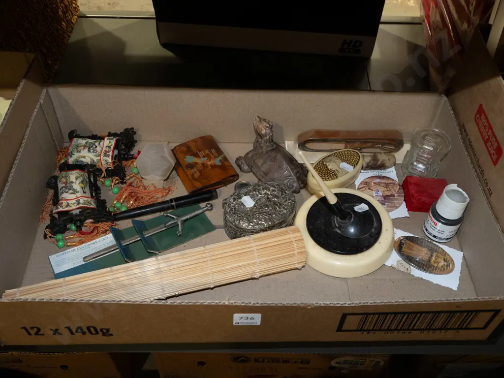 box; desk set, letter openers, pens etc Image 1++