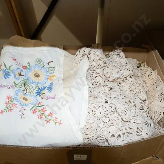 box; hand worked linen, doillies
