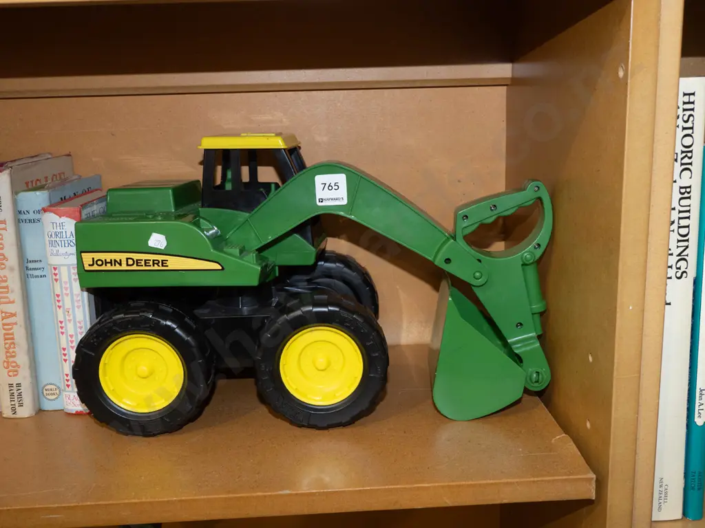 plastic toy John Deer loader Image 1++