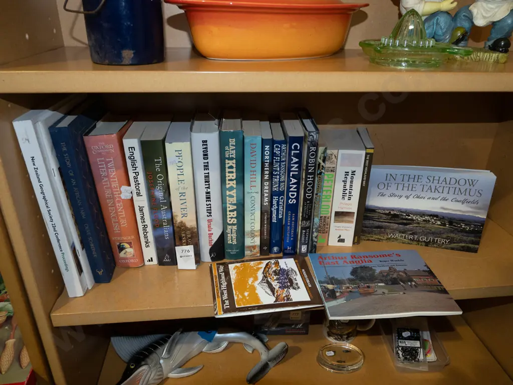 various books Image 1++