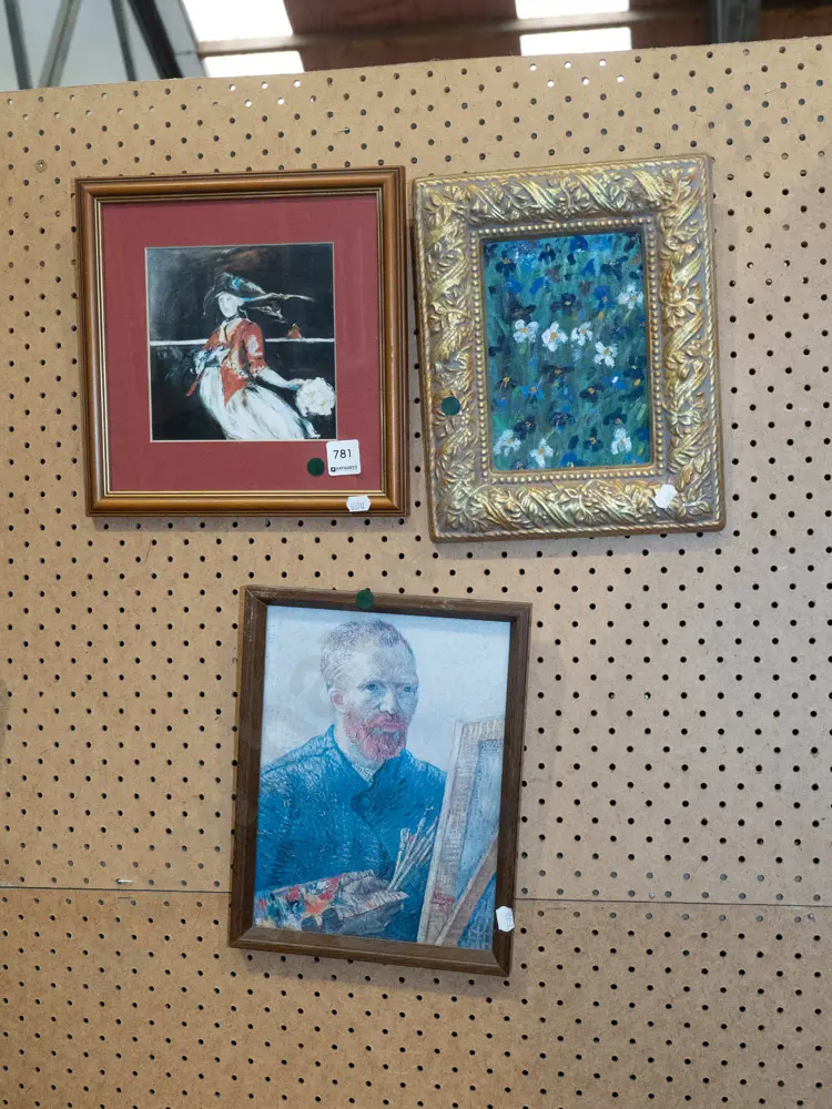 2x framed prints, framed oil - green dots Image 1++