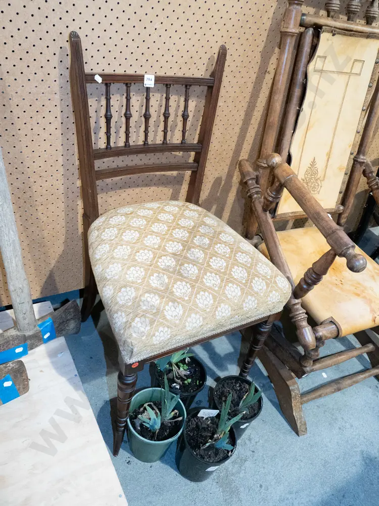 turned leg spindle back mahogany bedroom chair Image 1++