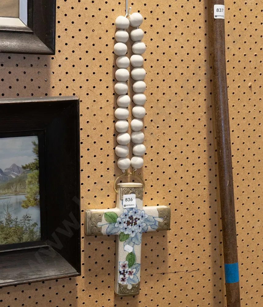 large hanging crucifix and beads Image 1++
