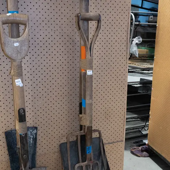 garden tools - rake, 2x shovels