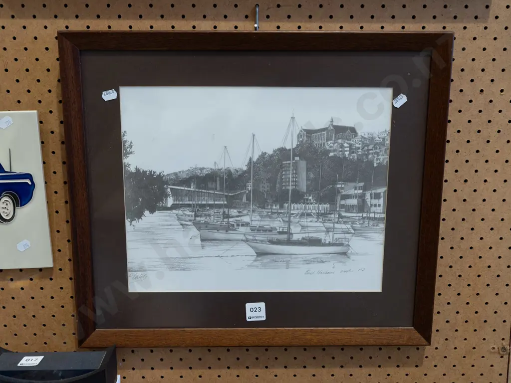 framed print - Oriental Bay Image 1++