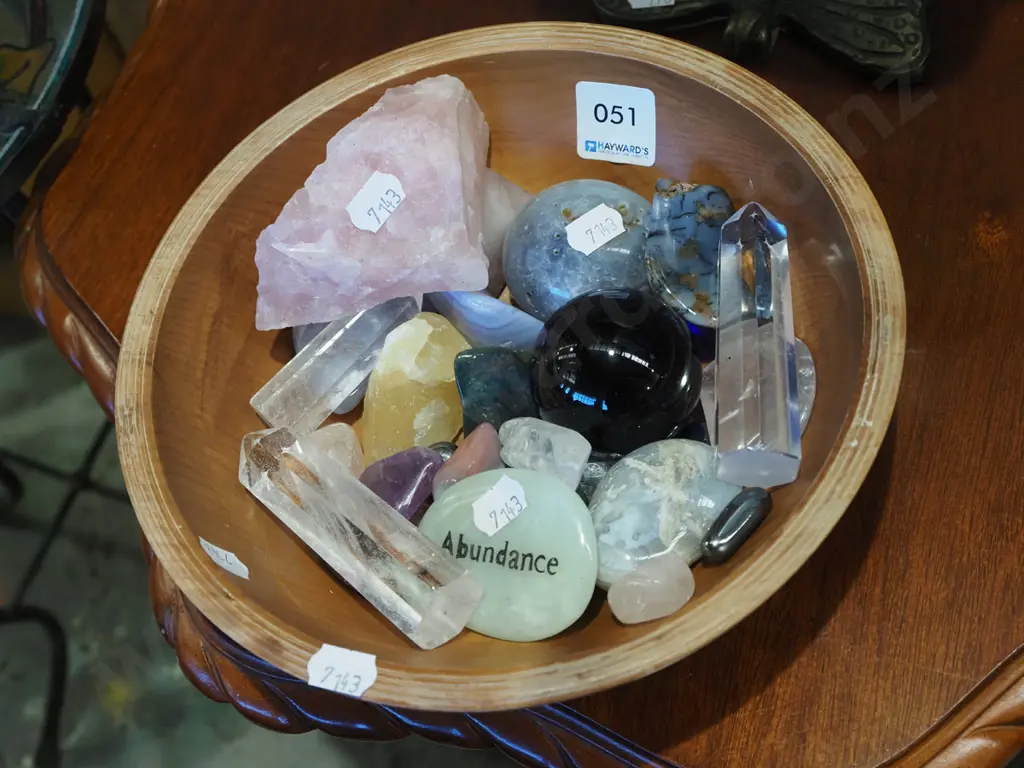 wooden bowl, various gemstones Image 1++