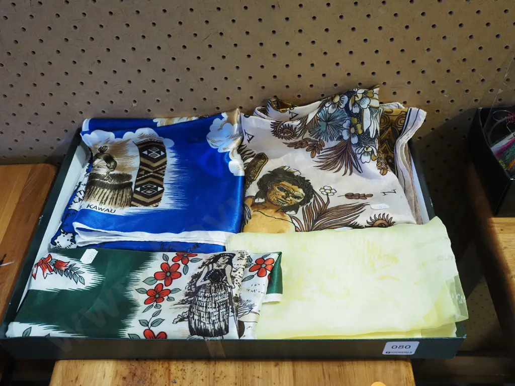 box of scarves Image 1++