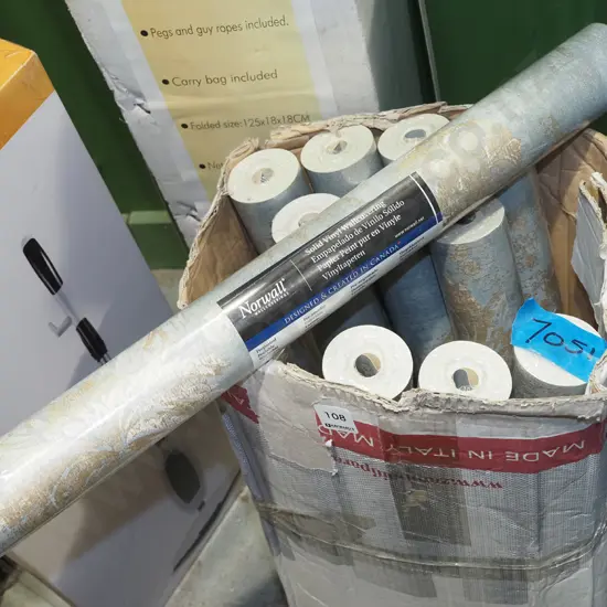 box; 12 rolls of wallpaper