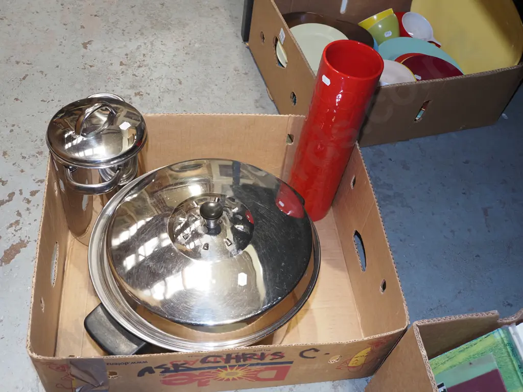 box; stock pot, red vase, asparagus pot Image 1++