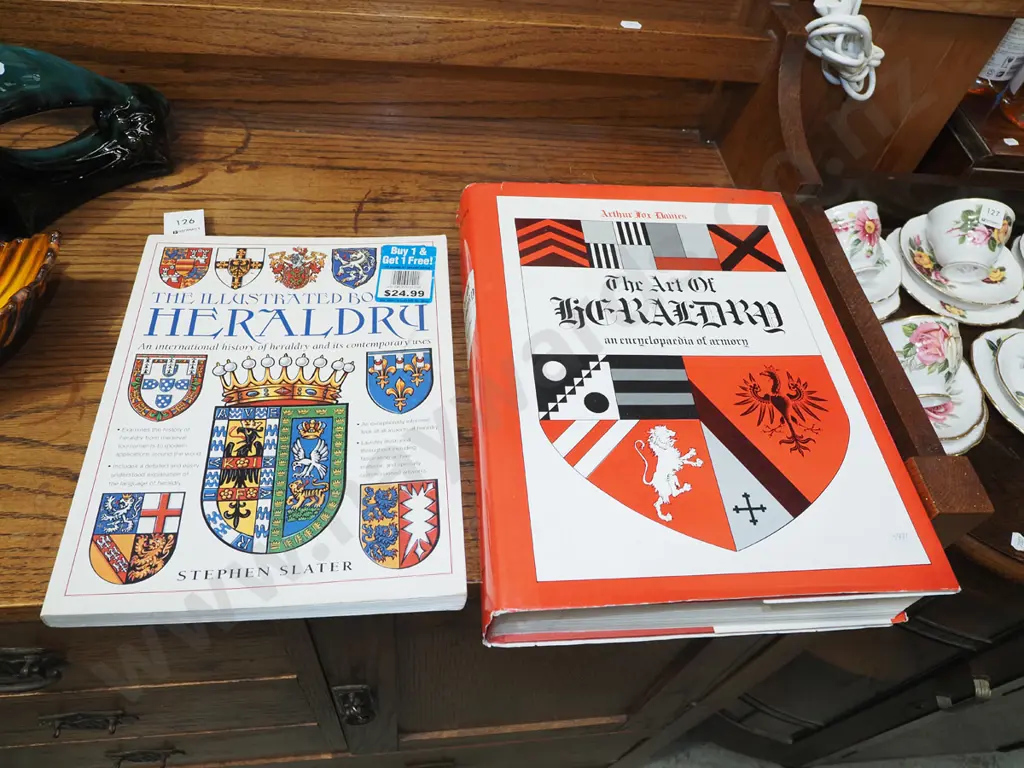 2x heraldry books Image 1++