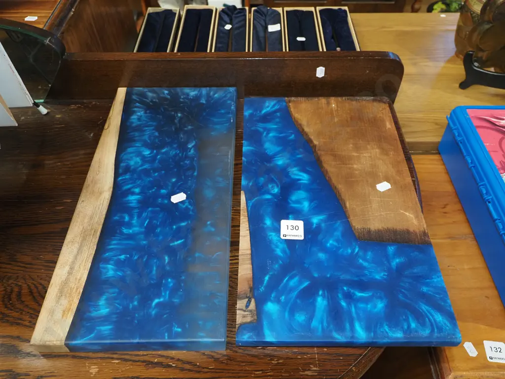 wood and resin serving platters L280 Image 1++