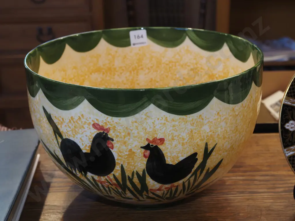 hand painted NZ pottery jardiniere Image 1++