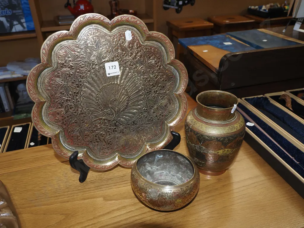 brass ware; tray, bowl, vase Image 1++