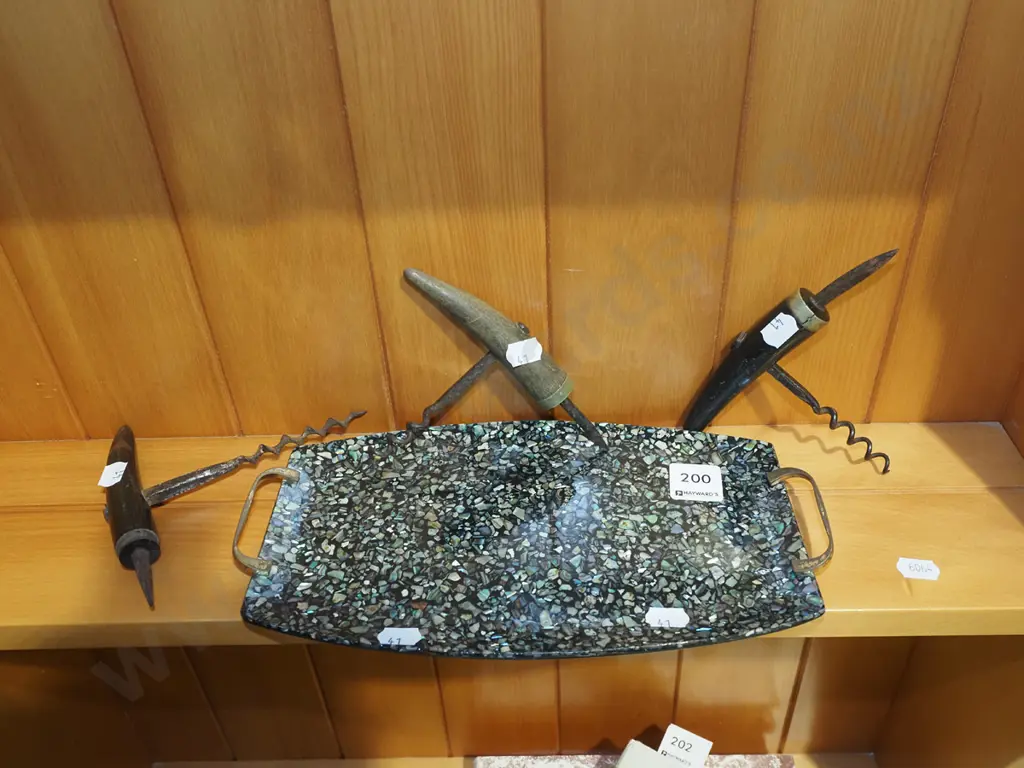 paua shell tray, 3x cork screws Image 1++