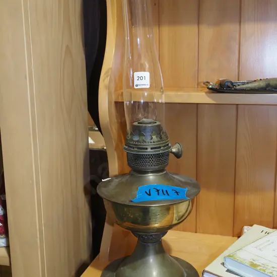 brass and glass vintage kerosene lanterns H510