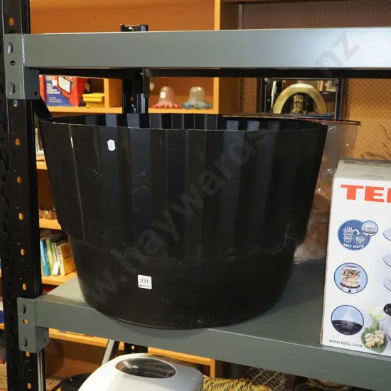 black plastic tub