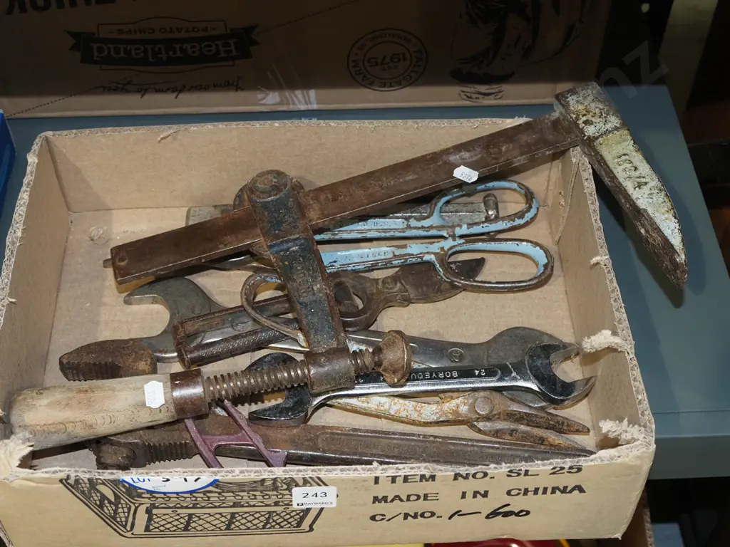 box; vintage  tools Image 1++