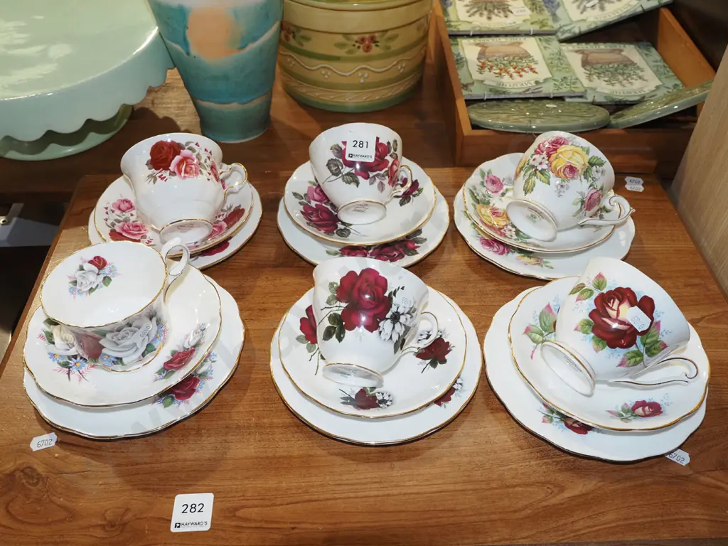 6x Queen Anne trios Image 1++