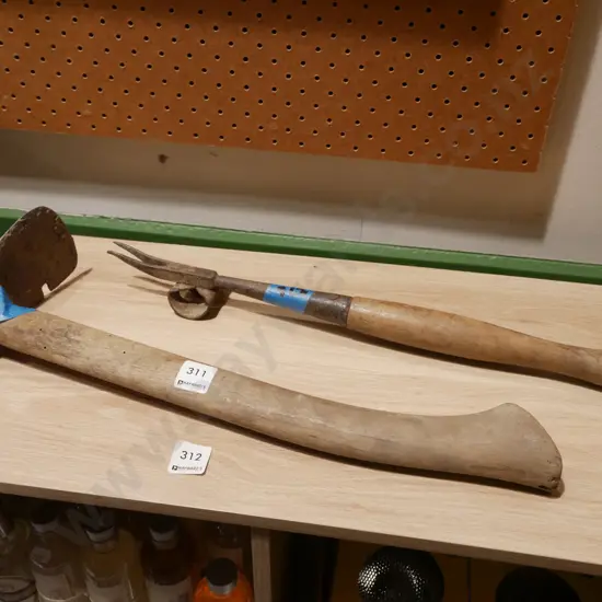 vintage tools; lawn weeder, hand held grubber