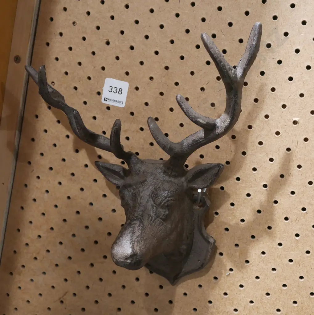 cast iron wall mounted stag's head Image 1++