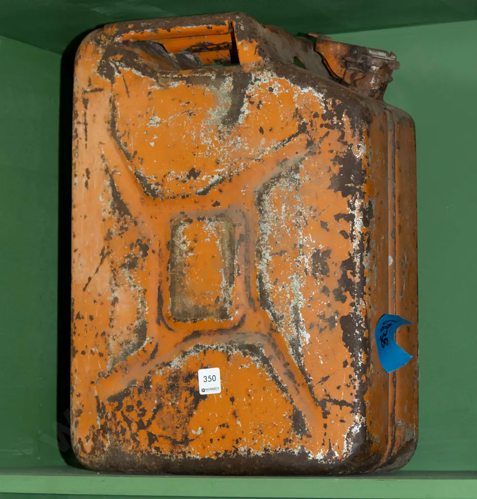 rusty jerry can Image 1++