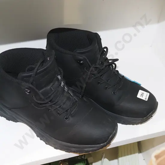 size 11 UK boots
