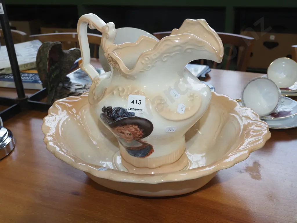 wash jug and bowl Image 1++