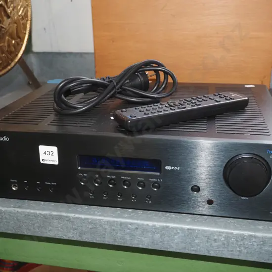 Cambridge Audio stereo receiver - intermittent issue, sound cuts out - as is, no returns