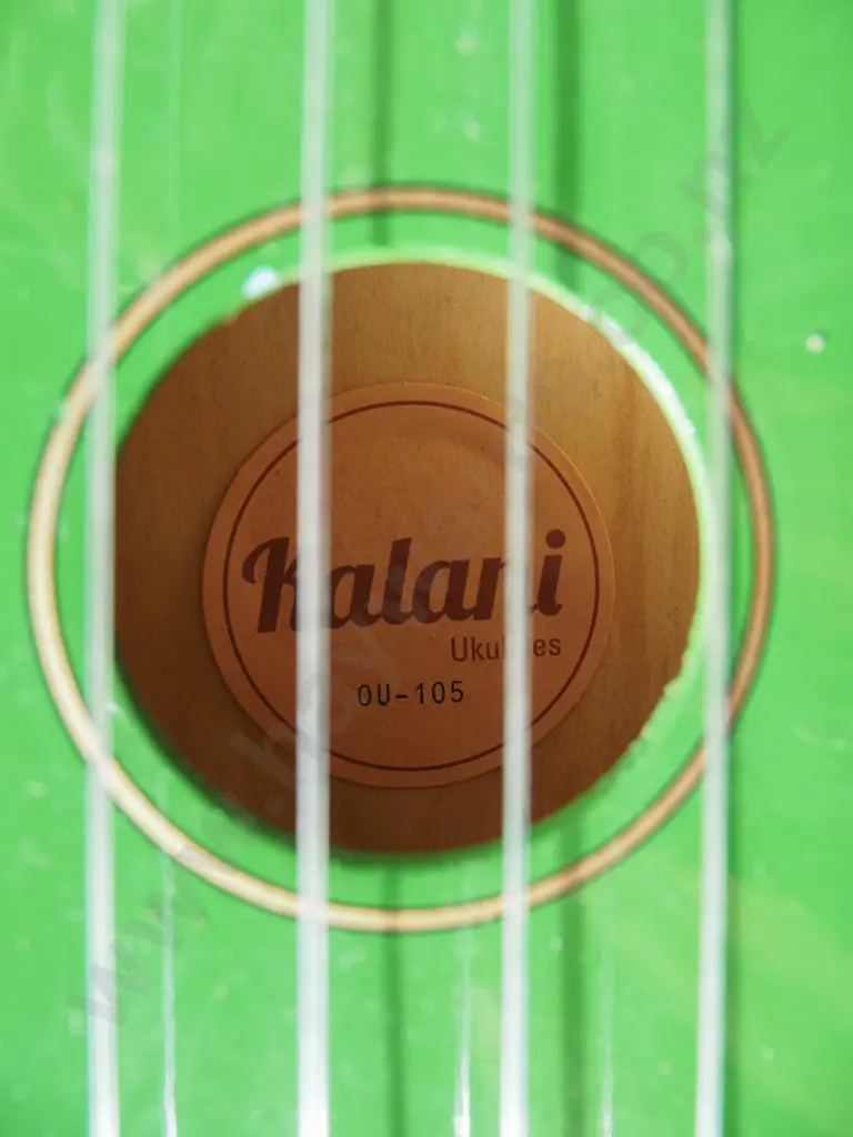 small ukelele Image 1++
