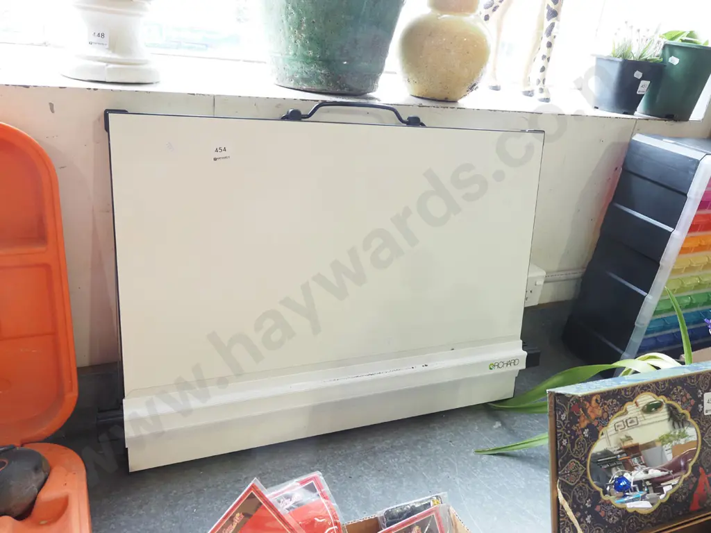 small portable draughting board Image 1++