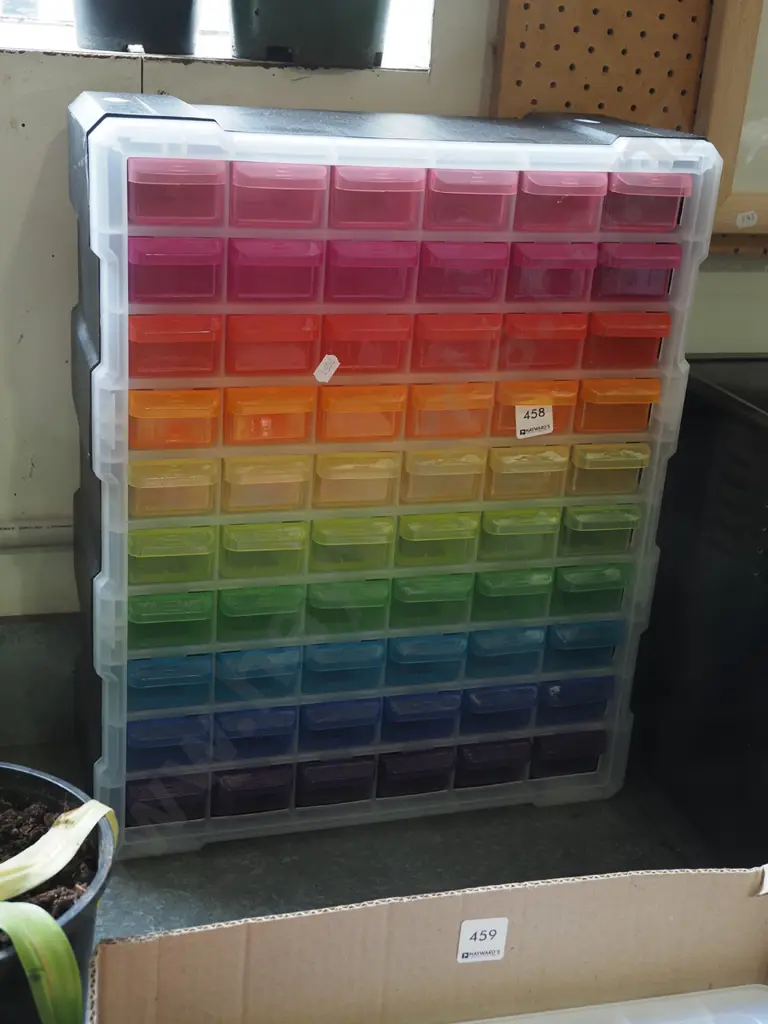 multi coloured plastic organiser H470 Image 1++