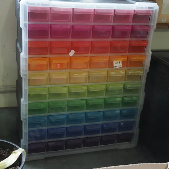 multi coloured plastic organiser H470